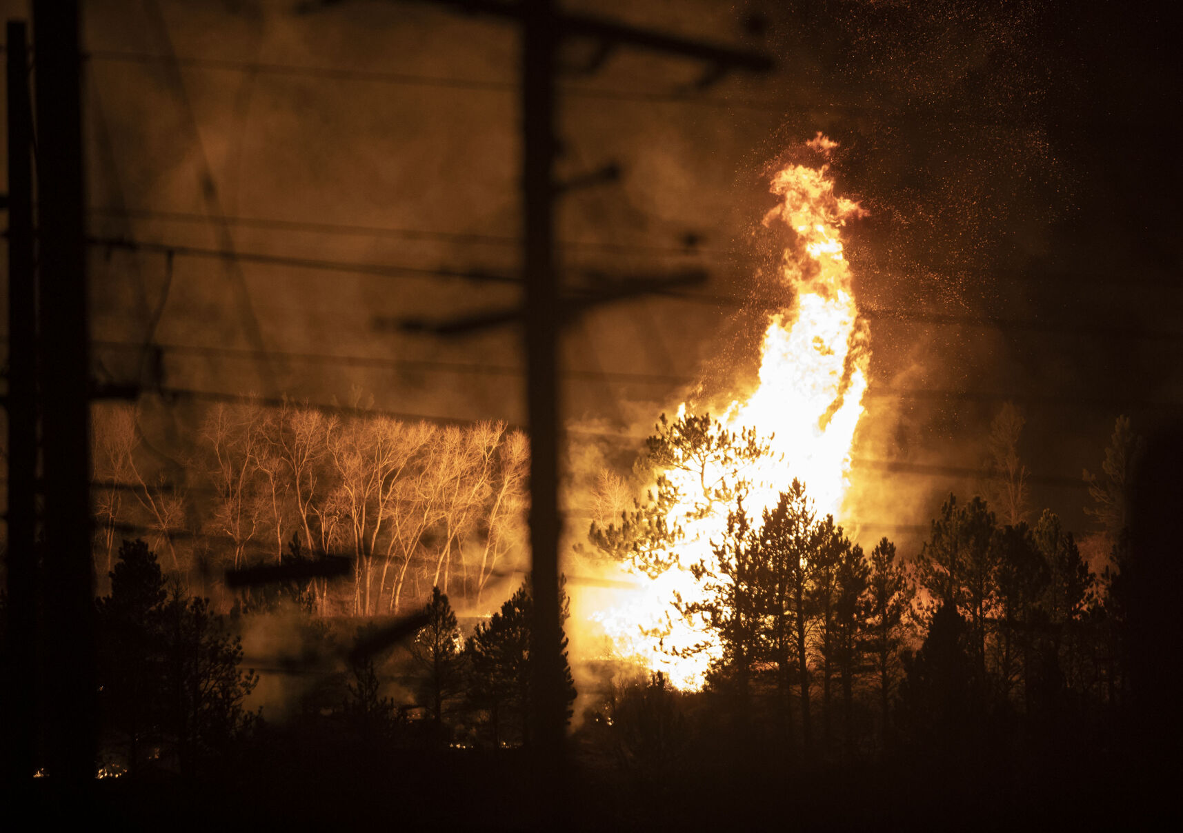 123121-news-SuperiorFire16.JPG